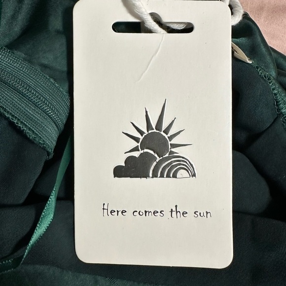 Here Comes The Sun Forrest Green Satin Mini Dress, Size Small (v) - Picture 6 of 9